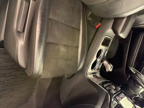 Used 2021 Jeep Grand Cherokee Laredo X AWD/4WD image 25
