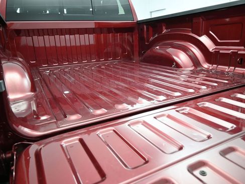 Used 2025 RAM 1500 Laramie image 39