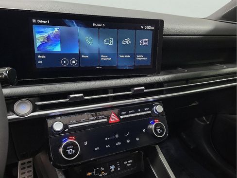 Used 2025 Hyundai Santa Cruz SEL image 17