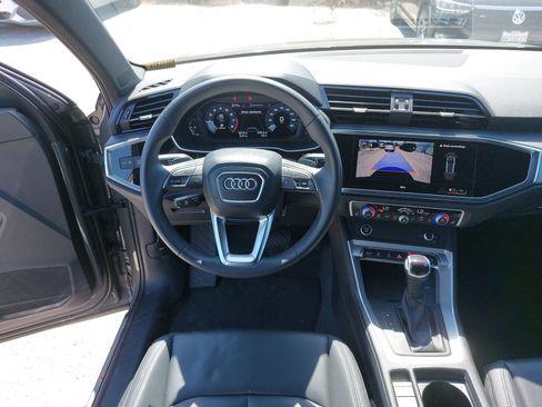 Certified 2025 Audi Q3 2.0T Premium w/ Convenience Package AWD/4WD image 6