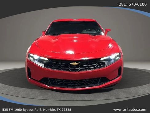 Used 2022 Chevrolet Camaro LT RWD image 4