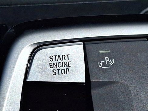 Certified 2025 BMW X1 xDrive28i w/ Convenience Package image 15