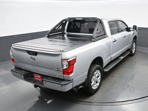 Used 2016 Nissan Titan SL image 41