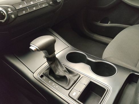 Used 2020 Kia Sorento LX image 26