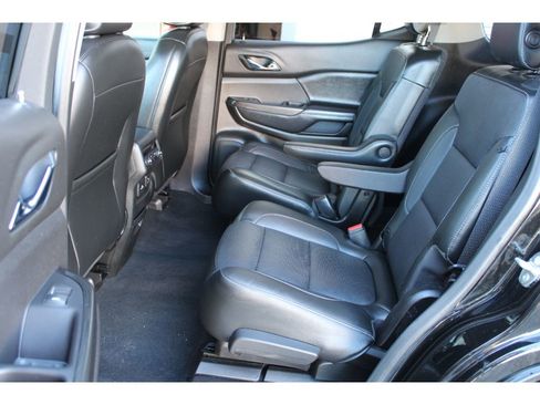 Used 2019 GMC Acadia SLT w/ LPO, Black Accent Package image 18