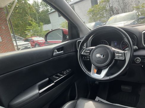 Used 2020 Kia Sportage EX AWD/4WD image 17