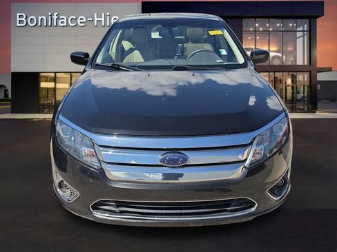 Used 2010 Ford Fusion SEL FWD image 2