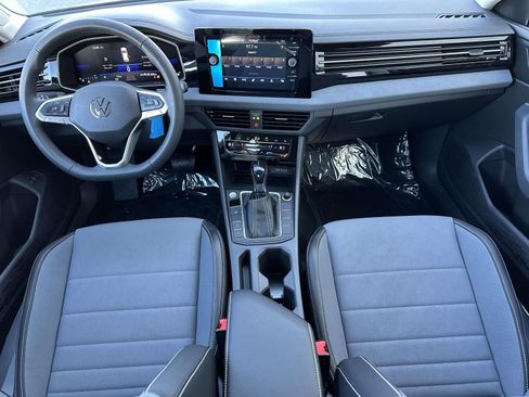 New 2026 Volkswagen Jetta SE image 11