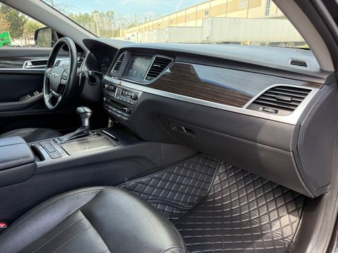 Used 2018 Genesis G80 3.8 w/ Option Group 02 image 23