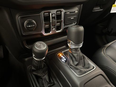 New 2026 Jeep Gladiator Sport image 23