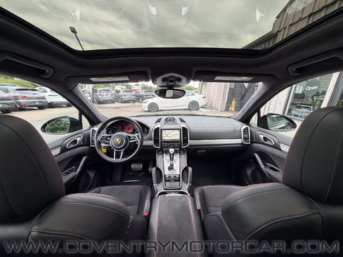 Used 2016 Porsche Cayenne GTS AWD/4WD image 35