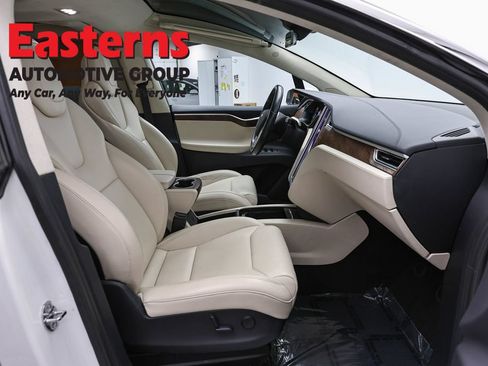 Used 2018 Tesla Model X 75D AWD/4WD image 18