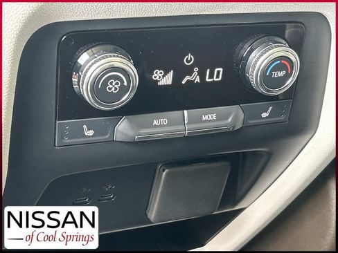 Used 2025 GMC Acadia Denali w/ Super Cruise Package AWD/4WD image 24