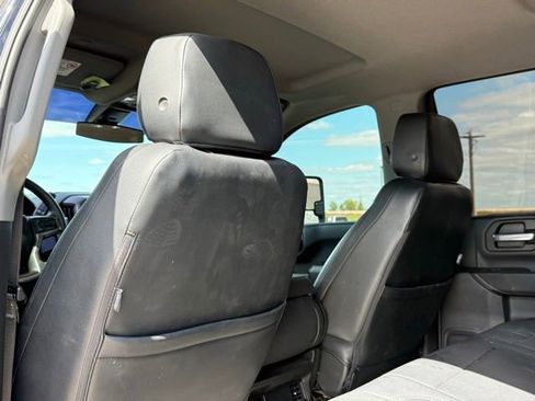 Used 2022 Chevrolet Silverado 2500 Custom w/ Custom Convenience Package AWD/4WD image 18
