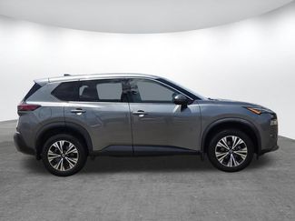 Used 2021 Nissan Rogue SV FWD video 3