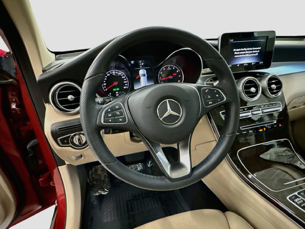 Used 2019 Mercedes-Benz GLC 300 4MATIC image 11