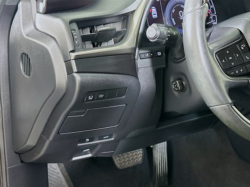Used 2019 Lexus ES 300h w/ Accessory Package 2 FWD image 17