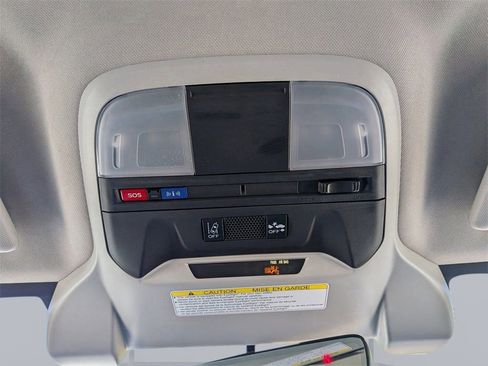 Used 2023 Subaru Crosstrek 2.0i Premium image 24