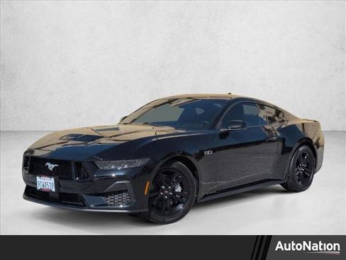 Used 2025 Ford Mustang GT RWD image 1
