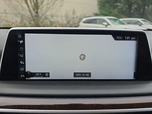 Used 2016 BMW 750i xDrive image 25