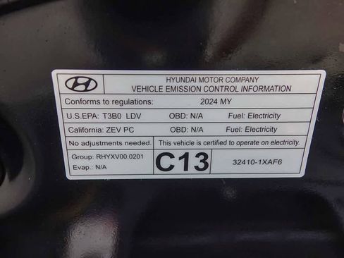 Used 2024 Hyundai Ioniq 6 Limited RWD image 28