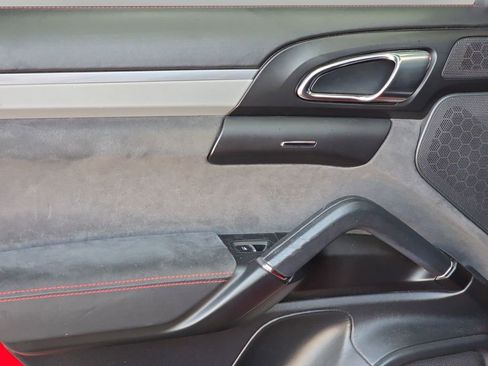 Used 2016 Porsche Cayenne GTS image 18
