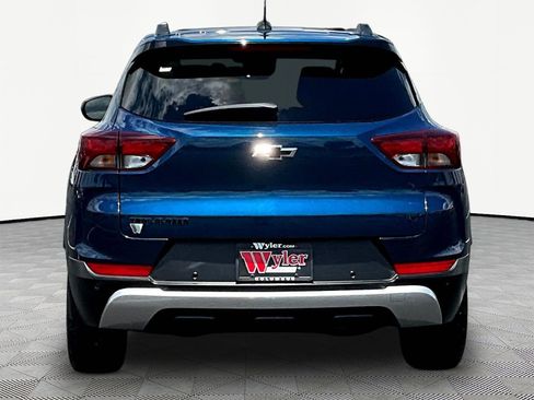 Used 2021 Chevrolet TrailBlazer LT w/ Sun and Liftgate Package FWD image 5