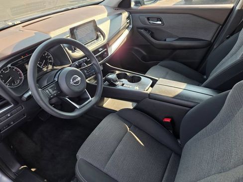 Used 2023 Nissan Rogue SV FWD image 18