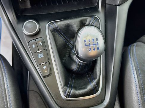 Used 2017 Ford Focus RS AWD/4WD image 19