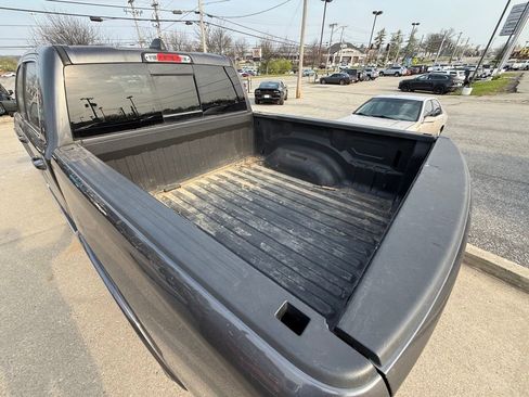 Used 2019 RAM 1500 Laramie image 9