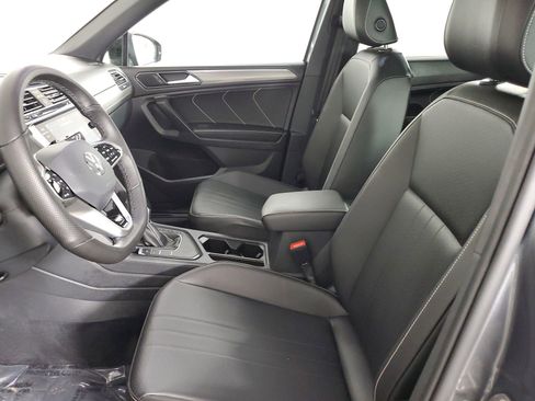 Used 2022 Volkswagen Tiguan SE R-Line image 26