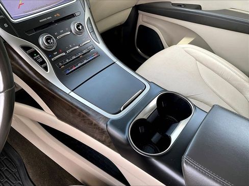Used 2019 Lincoln Nautilus Reserve AWD/4WD image 20