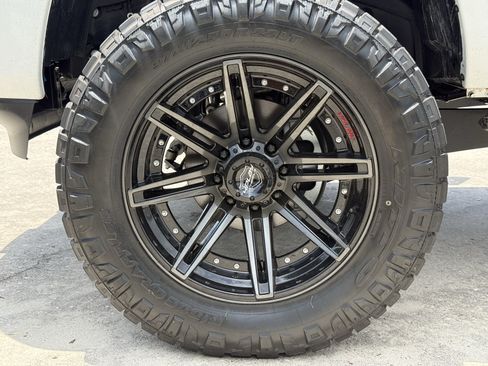 New 2026 RAM 2500 Laramie AWD/4WD image 9