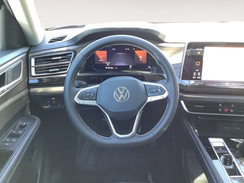 New 2026 Volkswagen Atlas SEL image 15
