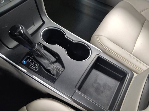 Used 2017 Toyota Camry LE image 26