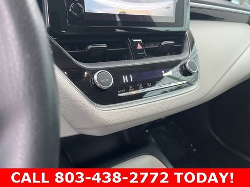 Used 2023 Toyota Corolla LE image 24