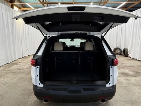 Used 2023 Chevrolet Traverse LS AWD/4WD image 22