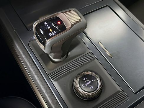 Used 2025 GMC Hummer EV 2X image 18