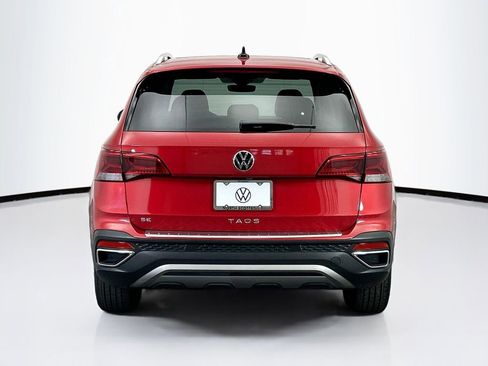 Certified 2023 Volkswagen Taos SE w/ Panoramic Sunroof Package image 6