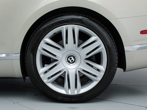 Used 2016 Bentley Continental GT AWD/4WD image 37