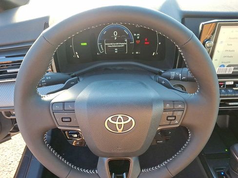New 2026 Toyota Camry SE image 15