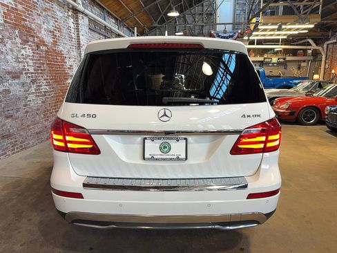 Used 2014 Mercedes-Benz GL 450 4MATIC image 4
