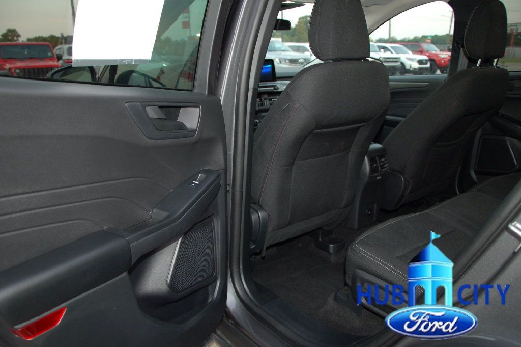 Used 2025 Ford Escape Active FWD image 13