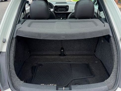 Used 2012 Volkswagen Beetle 2.5 FWD image 11
