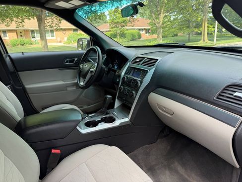 Used 2015 Ford Explorer 4WD image 15
