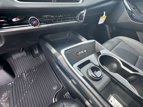 New 2026 Chevrolet Equinox LT image 32