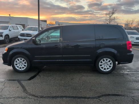 Used 2014 RAM C/V Tradesman image 8