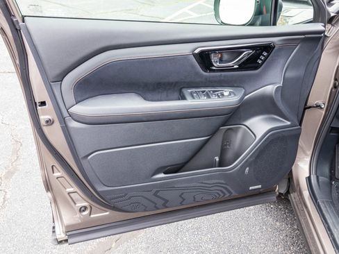 New 2025 Subaru Forester Touring w/ Popular Package - Touring image 22