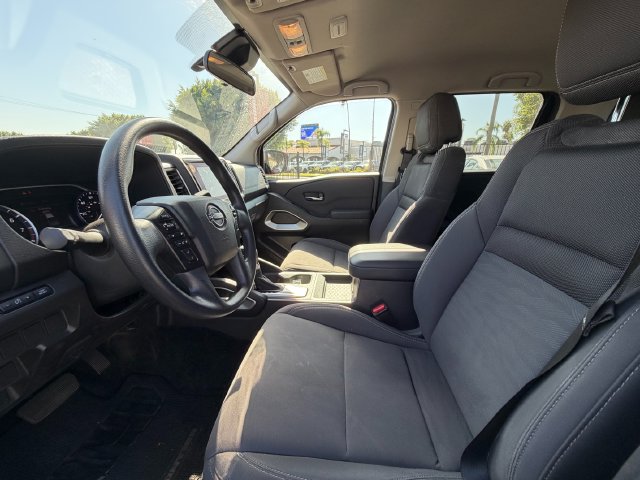 Used 2024 Nissan Frontier SV RWD image 26