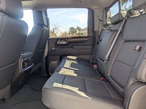 New 2026 GMC Sierra 2500 Denali w/ Denali Reserve Package image 14